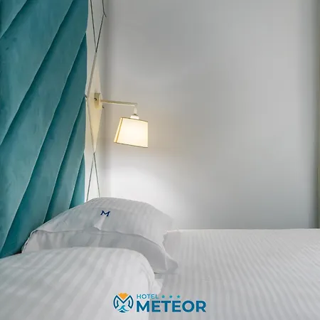 Meteor Hotel 3*