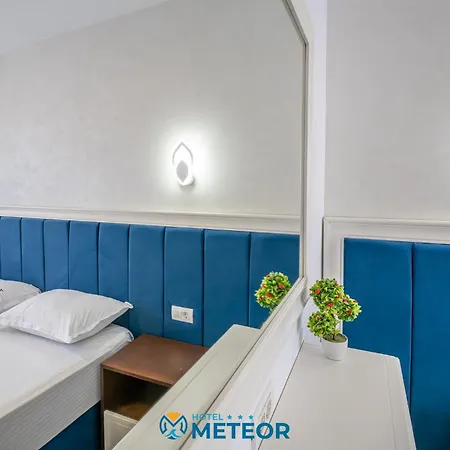 Meteor 3*